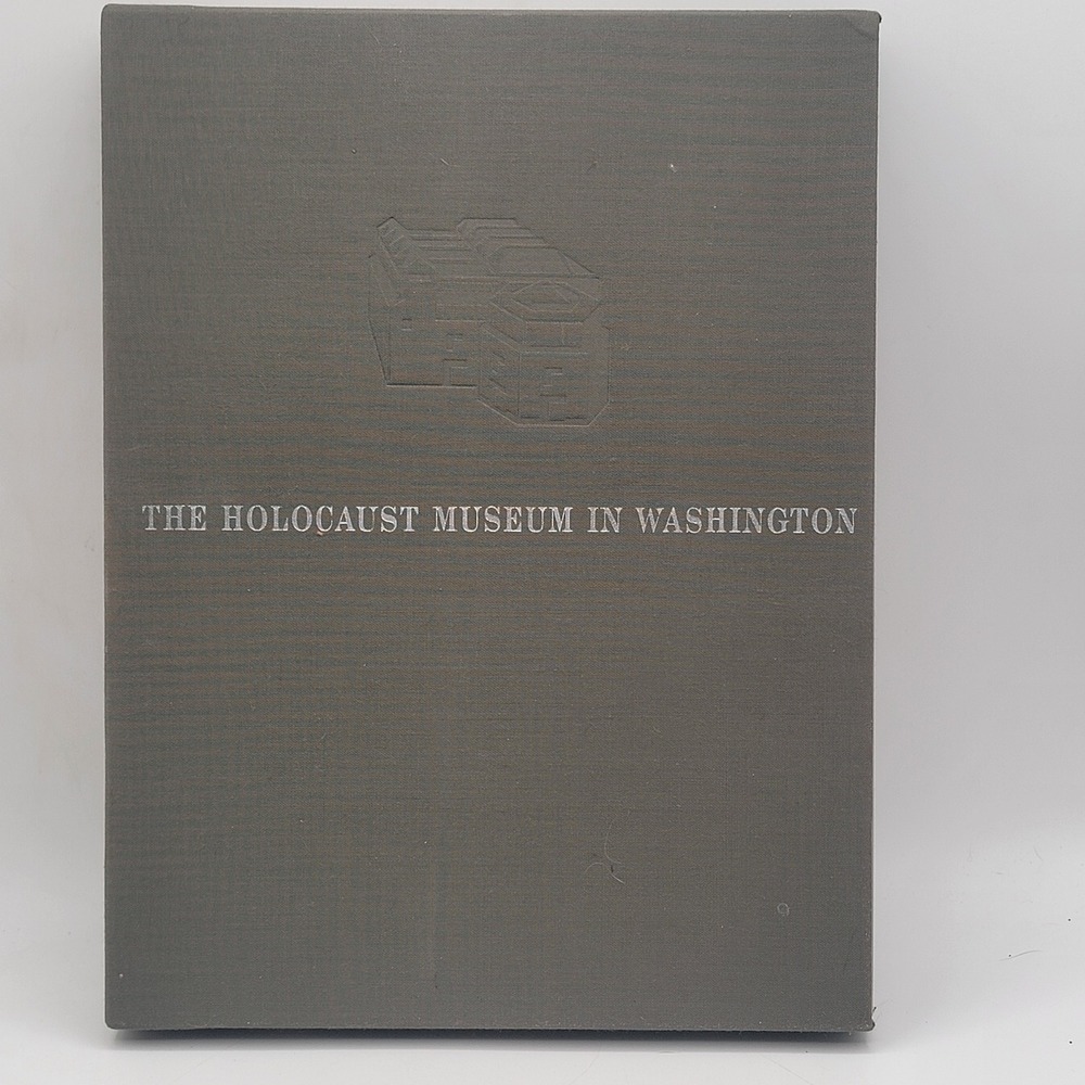 Weinberg The Holocaust Museum in Washington Hardcover Slipcase 1995 Excellent‎